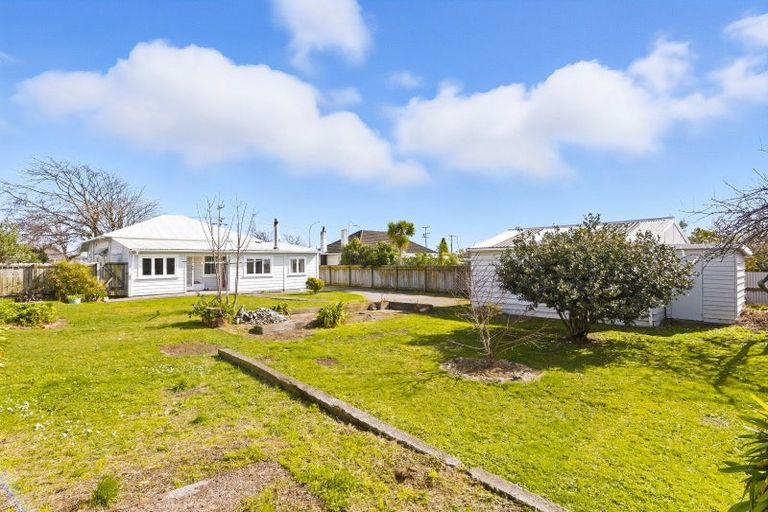 Photo of property in 106 Queen Street West, Levin, 5510