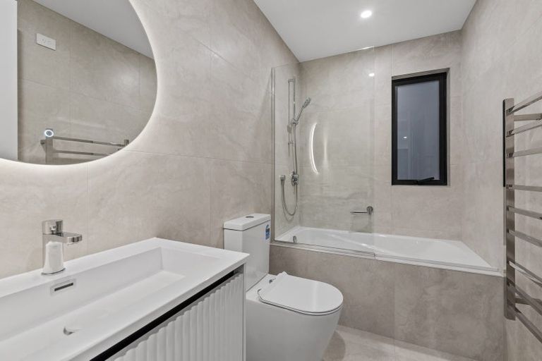 Photo of property in 9b O'donn Avenue, Beach Haven, Auckland, 0626