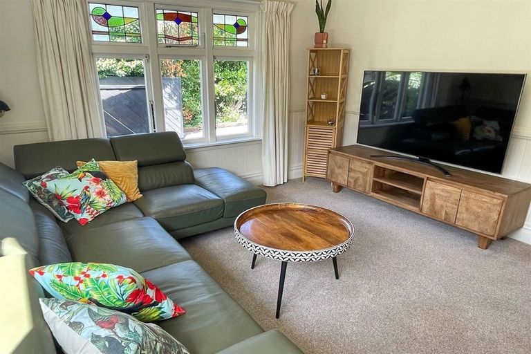 Photo of property in 77 Colombo Street, Somerfield, Christchurch, 8023