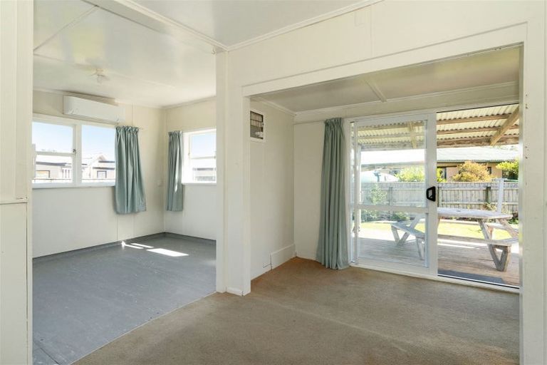 Photo of property in 4 Taonui Street, Waitarere Beach, Levin, 5510