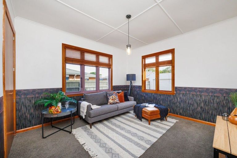 Photo of property in 163 College Street, Awapuni, Palmerston North, 4412