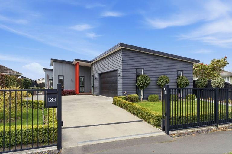 Photo of property in 190 Withells Road, Avonhead, Christchurch, 8042