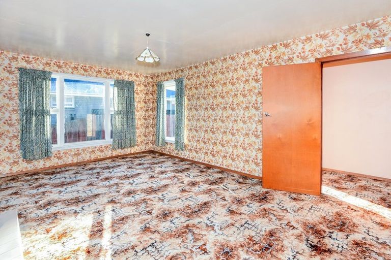 Photo of property in 30 Reynolds Avenue, Bishopdale, Christchurch, 8053