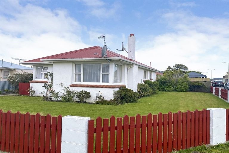 Photo of property in 1 Alexander Avenue, Newfield, Invercargill, 9812