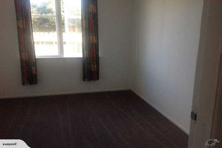 Photo of property in 5 Karewa Street, Castlecliff, Whanganui, 4501