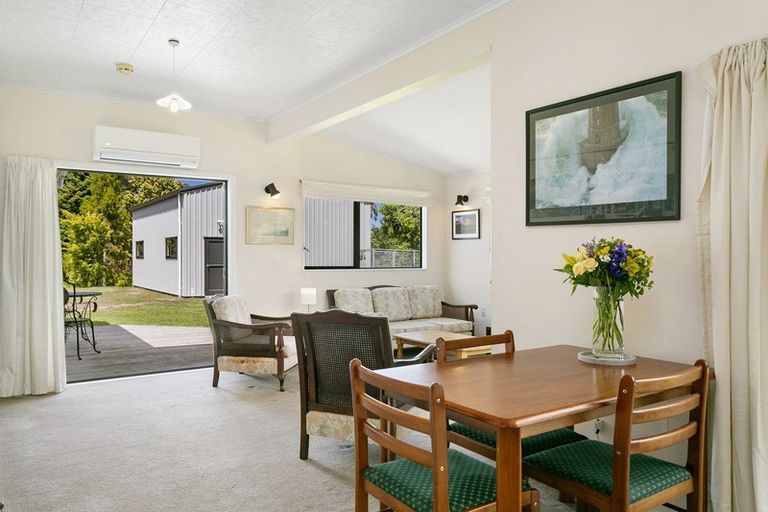 Photo of property in 18 Irwin Place, Kinloch, Taupo, 3377