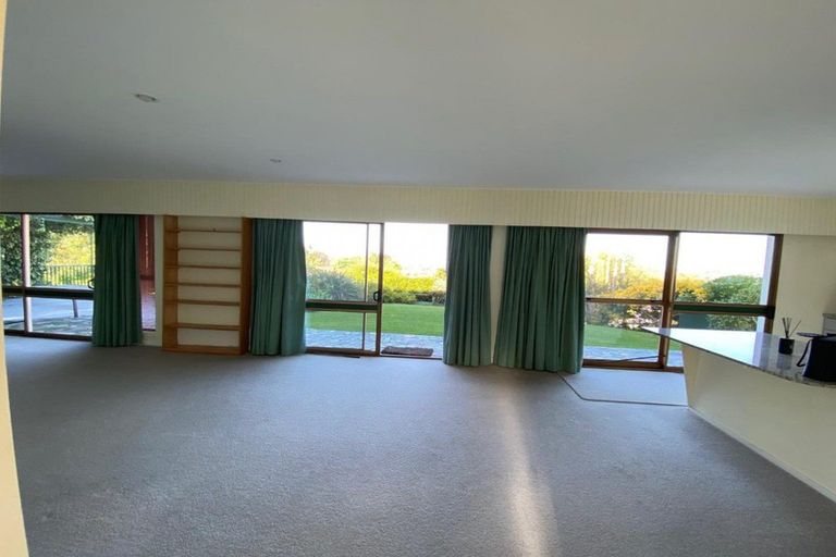 Photo of property in 50 Agincourt Street, Glenfield, Auckland, 0629