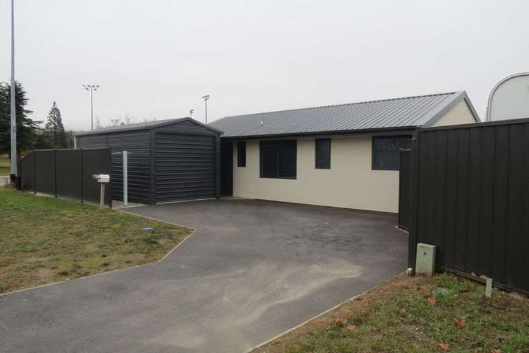 Photo of property in 2 Wicklow Street, Cromwell, 9310