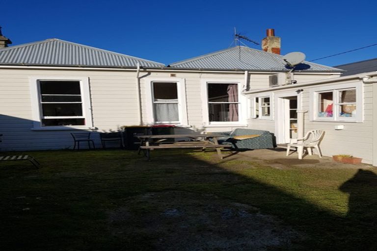 Photo of property in 124 Harbour Terrace, North Dunedin, Dunedin, 9016