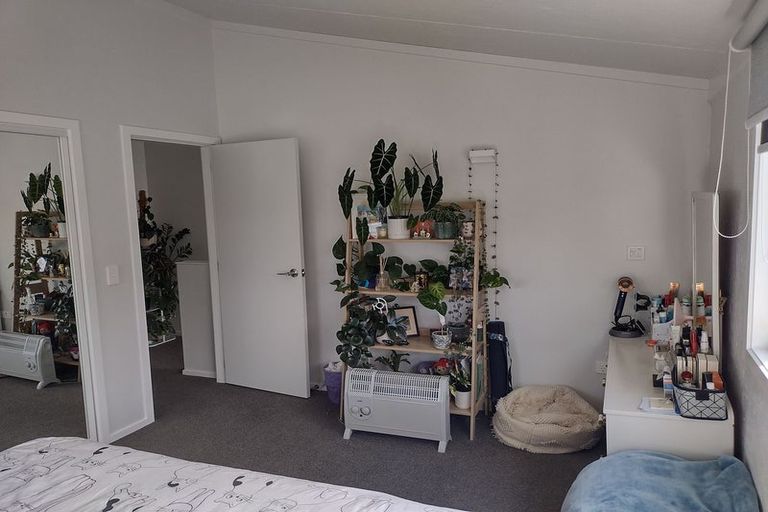 Photo of property in 33c Bracken Road, Paparangi, Wellington, 6037