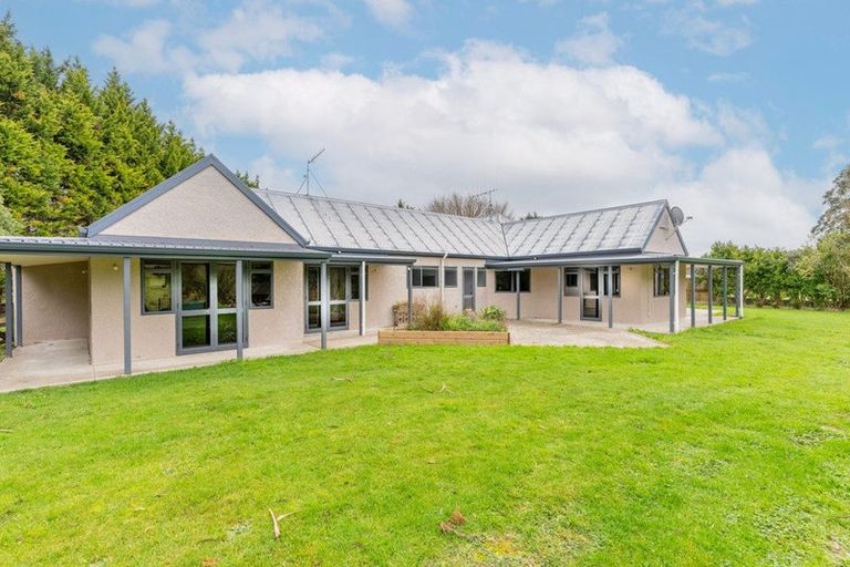 Photo of property in 205 Valley Views, Fitzherbert, Palmerston North, 4472