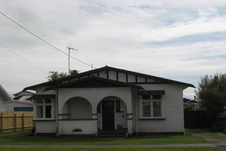 Photo of property in 74 Alma Road, Gonville, Whanganui, 4501