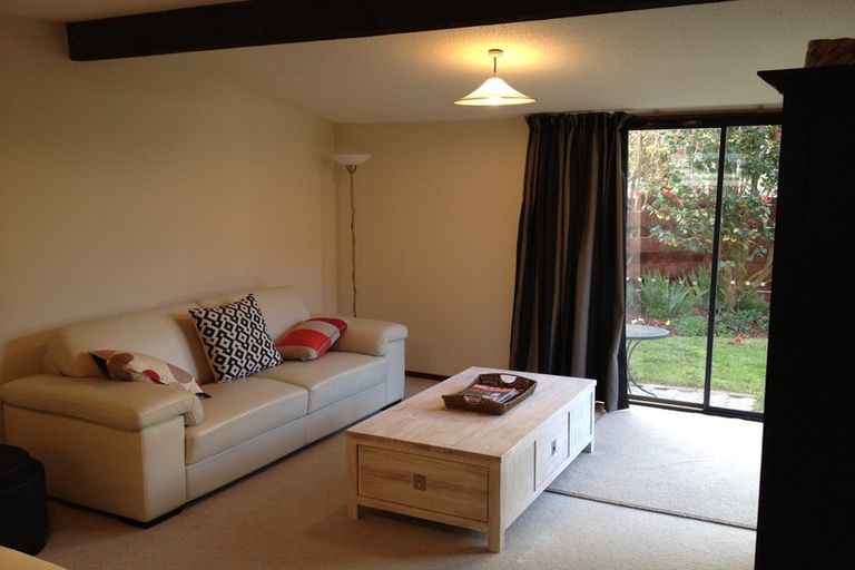 Photo of property in 4/214 Springfield Road, St Albans, Christchurch, 8014