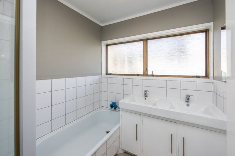 Photo of property in 15 Miro Street, Maeroa, Hamilton, 3200