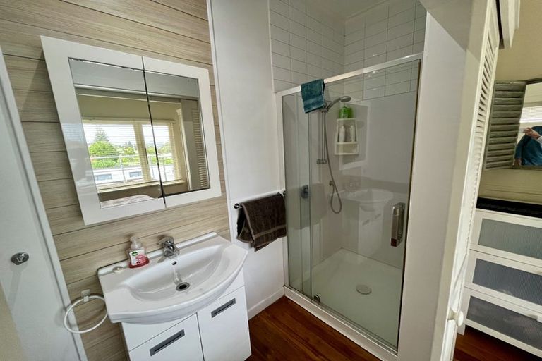 Photo of property in 62 Moana Road, Okitu, Gisborne, 4010