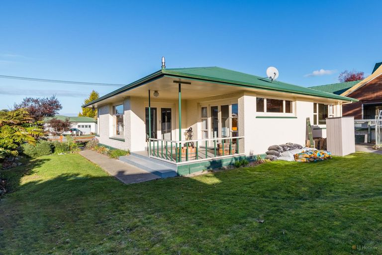 Photo of property in 30 Hughes Street, Waimate, 7924