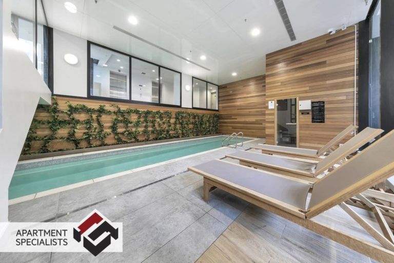 Photo of property in 75 Victoria Avenue, Palmerston North, 4410