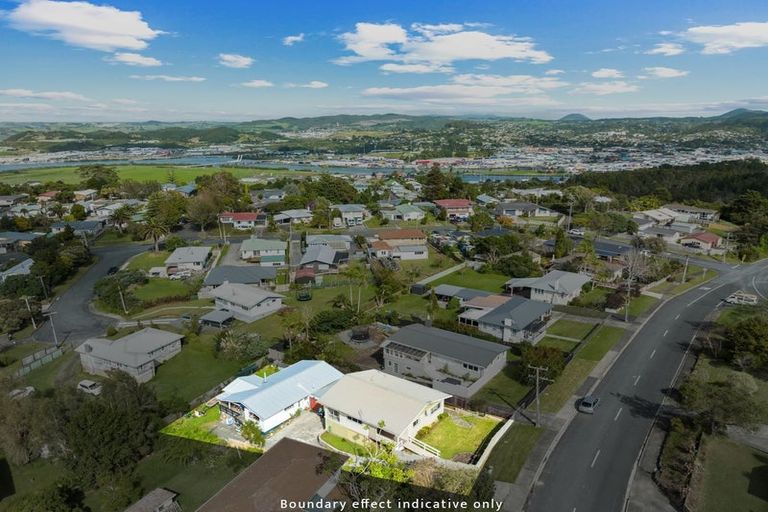 Photo of property in 12a Old Parua Bay Road, Parahaki, Whangarei, 0112
