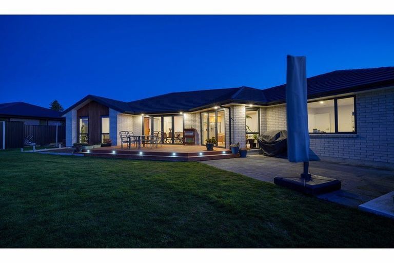 Photo of property in 32 Lindsay Way, Grasmere, Invercargill, 9810