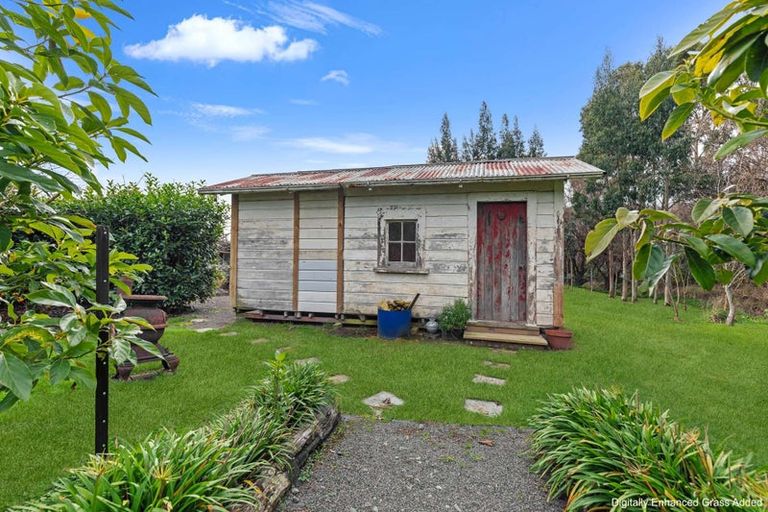 Photo of property in 100 Cole Street, Dannevirke, 4930