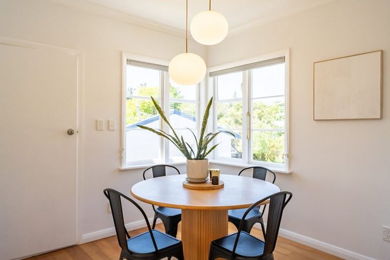 Photo of property in 12 Glenside Road, Glenside, Wellington, 6037