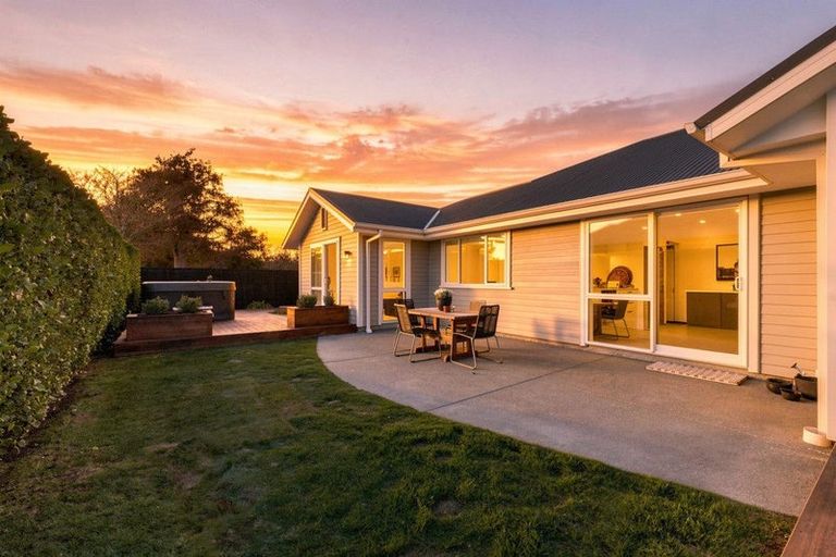 Photo of property in 68 Cairnbrae Drive, Prebbleton, 7604