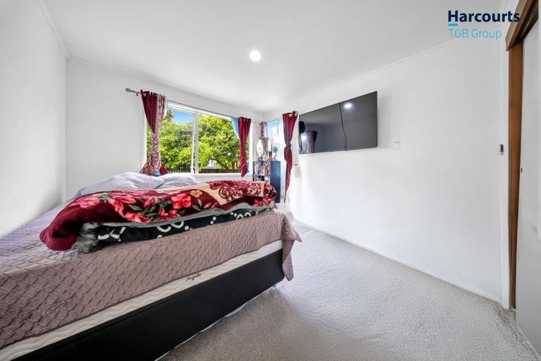 Photo of property in 1 Gibbons Road, Weymouth, Auckland, 2103