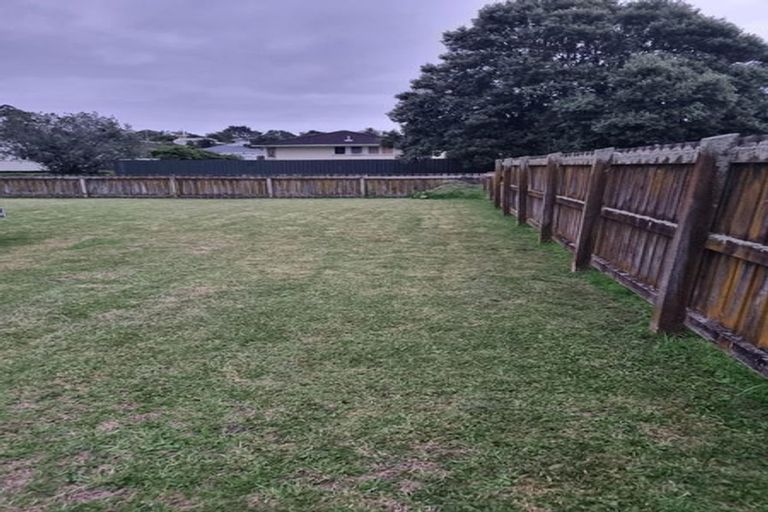 Photo of property in 25 Hamilton Drive, Waiuku, 2123