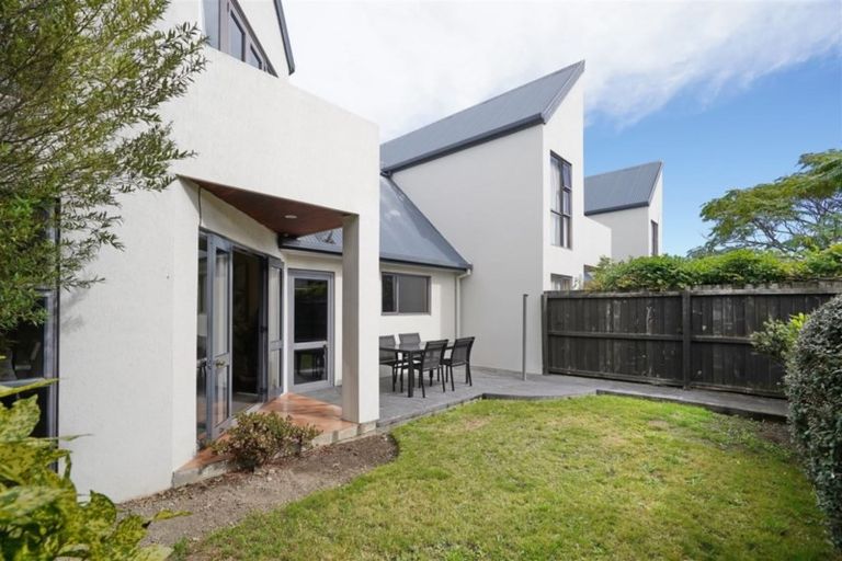 Photo of property in 3/96 Wainui Street, Riccarton, Christchurch, 8041