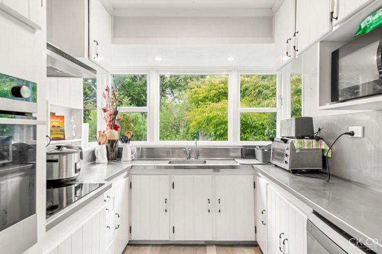 Photo of property in 31 Dunns Street, Silverstream, Upper Hutt, 5019