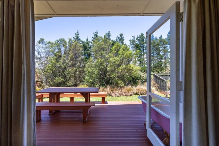 Photo of property in 321 Te Kakapo Valley Road, Dannevirke, 4978