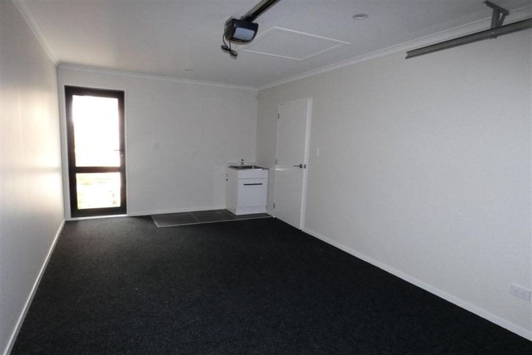 Photo of property in 2/1 Burrows Place, Frankton, Hamilton, 3204