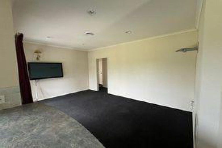 Photo of property in 53 Kensington Drive, Taradale, Napier, 4112