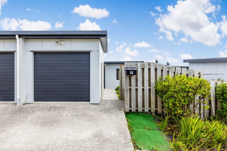 Photo of property in 7 Kapuarangi Lane, Papakura, 2110