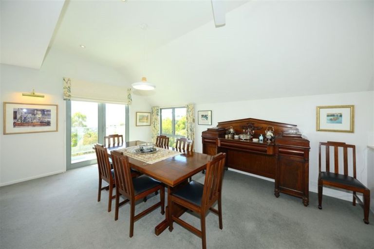 Photo of property in 185 Mount Pleasant Road, Mount Pleasant, Christchurch, 8081