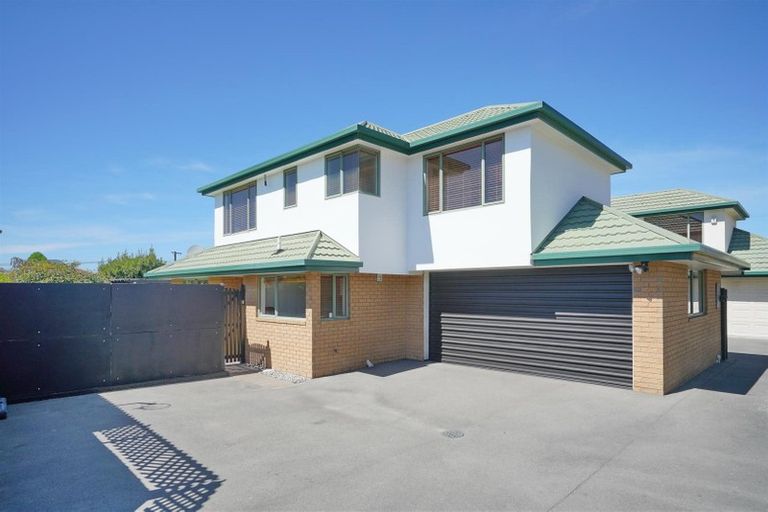 Photo of property in 513a Harewood Road, Harewood, Christchurch, 8051