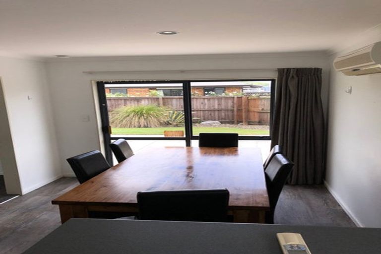 Photo of property in 21 Stedley Place, Heathcote Valley, Christchurch, 8022