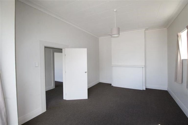 Photo of property in 48 Oxford Street, South Dunedin, Dunedin, 9012
