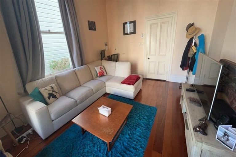 Photo of property in 139 Elizabeth Street, Mount Victoria, Wellington, 6011