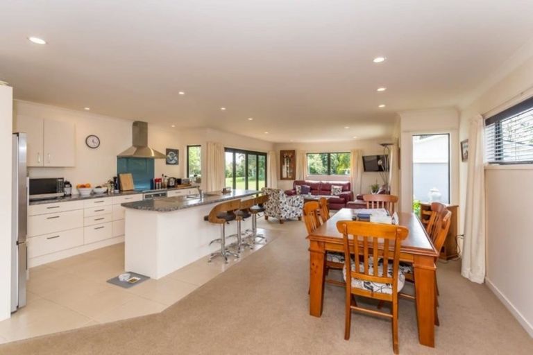 Photo of property in 1085 Queen Street East, Levin, 5571