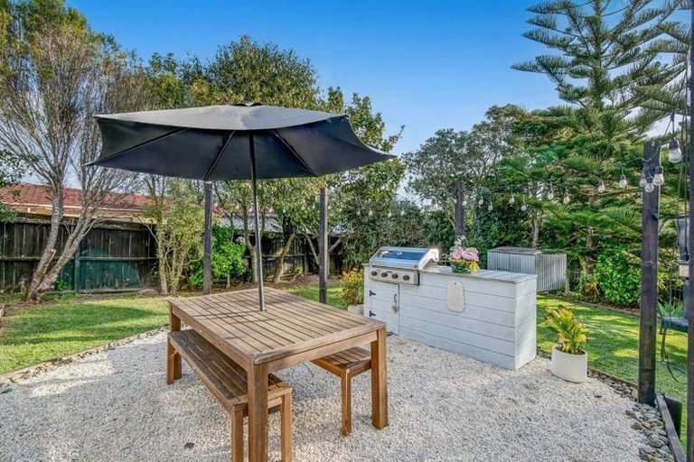 Photo of property in 61 Brian Crescent, Stanmore Bay, Whangaparaoa, 0932