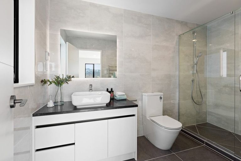 Photo of property in 28 Takurua Terrace, Orewa, 0931