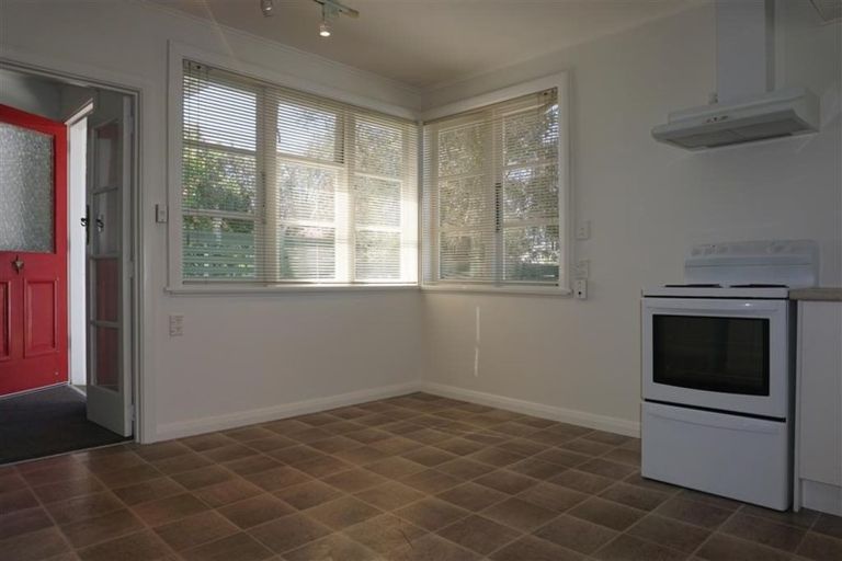 Photo of property in 7 Newall Avenue, Bryndwr, Christchurch, 8052