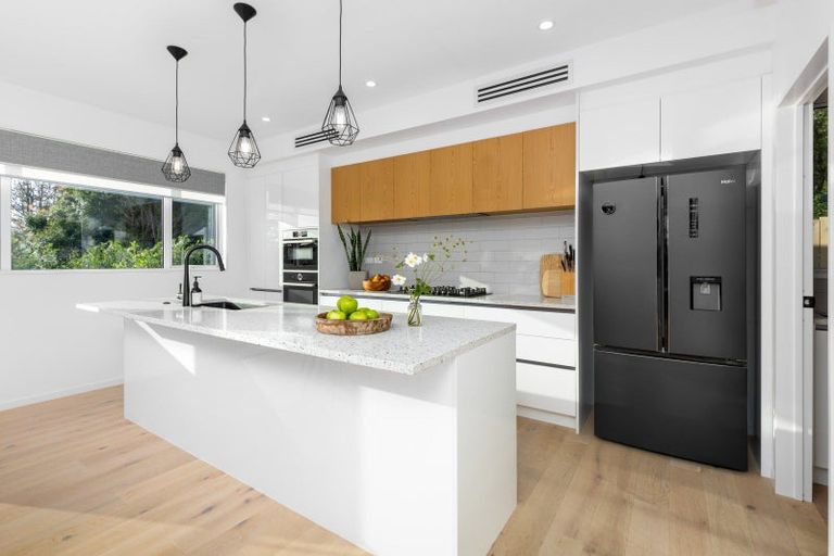 Photo of property in 29a Kimberly Grove, Greenhithe, Auckland, 0632