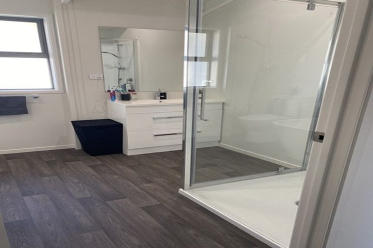 Photo of property in 84a Queens Road, Glen Avon, New Plymouth, 4312