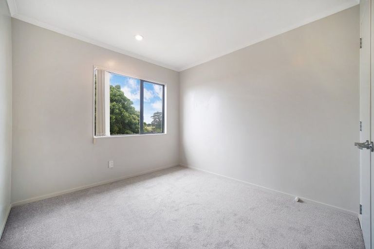 Photo of property in 92b Naylors Drive, Mangere, Auckland, 2022