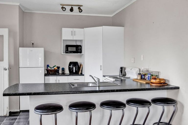 Photo of property in 18 Hunter Street, Normanby, Hawera, 4614