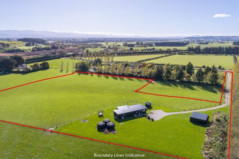 Photo of property in 34 Admiral Road, Gladstone, Masterton, 5883