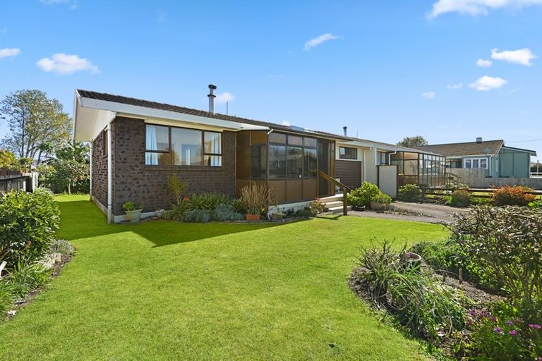 Photo of property in 19 Hakanoa Street, Huntly, 3700