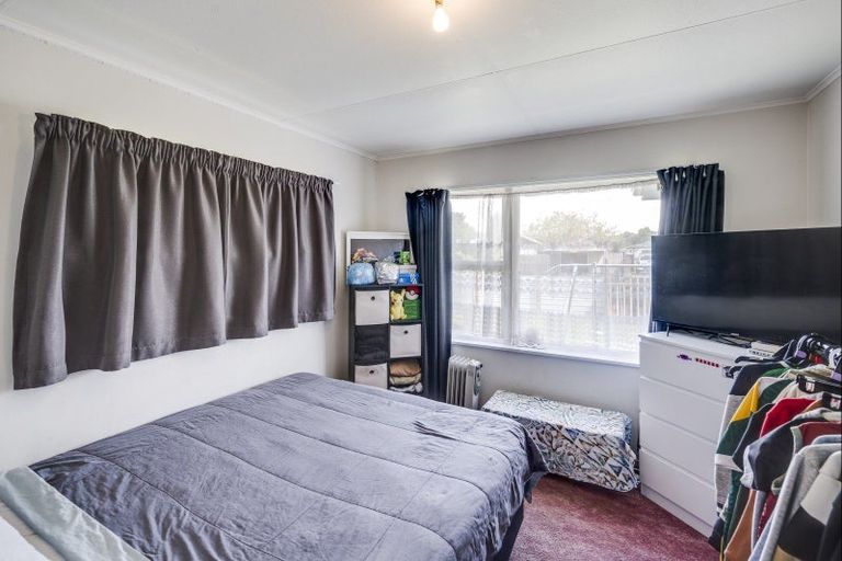 Photo of property in 88 Folkestone Drive, Flaxmere, Hastings, 4120